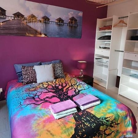 1 Chambre Privative Avec Bureau Et Cuisine Dans Maison 105 M2 Montfaucon Montfaucon  Екстериор снимка