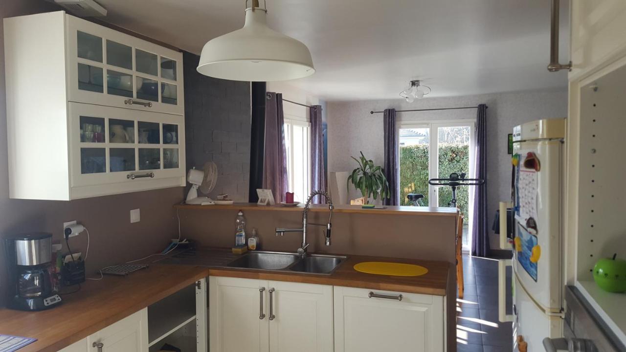1 Chambre Privative Avec Bureau Et Cuisine Dans Maison 105 M2 Montfaucon Montfaucon  Екстериор снимка